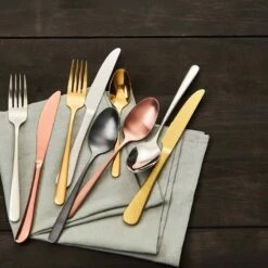 Couverts QUEENS (16 éléments) -GourmetHome Soldes Magasin 1000337788 220225 022 MOOD DETAILS P000000001000337788 mood