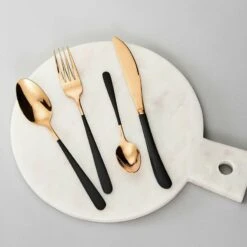 Couverts EMPIRE (16 éléments) 8 Couverts EMPIRE (16 éléments) -GourmetHome Soldes Magasin 1000337791 220225 020 MOOD DETAILS P000000001000337791 mood