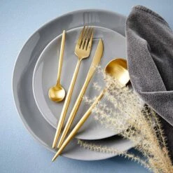 Couverts STILETTO (16 éléments) -GourmetHome Soldes Magasin 1000337793 220225 023 MOOD DETAILS P000000001000337793 mood
