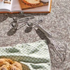 Cuillère à Mesurer MENUETT (4 éléments) 6 Cuillère à Mesurer MENUETT (4 éléments) -GourmetHome Soldes Magasin 1000364197 220719 021 MOOD DETAILS P000000001000364197 mood