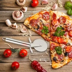 Roulette à Pizza En Inox -GourmetHome Soldes Magasin 113e128c0f71419f92909ada8bb6c1c9