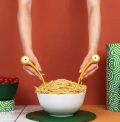 Couverts à Servir Pasta Monsters -GourmetHome Soldes Magasin 16d9a63fea1b4eafafe6f3aeb46ff3c7.cropped 116 104 766 777.processed