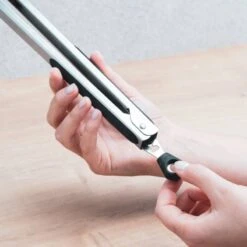 Pince De Cuisine En Penderie 16 Pince De Cuisine En Penderie -GourmetHome Soldes Magasin 28cf74836984406f8ad88548be03e922