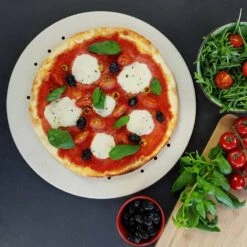 Pierre à Pizza Crispy -GourmetHome Soldes Magasin 29a5b8a4066742608677d9ce739628ef