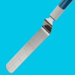 Spatule à Crêpes Coudée -GourmetHome Soldes Magasin 3240d838e80b4c928d765b7e91eb0241