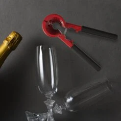 Casse-noix De Couleur Rouge 10 Casse-noix De Couleur Rouge -GourmetHome Soldes Magasin 357d853f66834ebd96b97993bb58dbd6