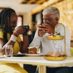 Présentoir à Gâteaux Sur 2 étages -GourmetHome Soldes Magasin 39a87118eaee41bcaae5a3355187a4b2