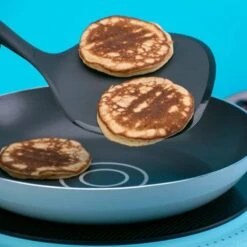 Spatule Pour Pancakes Extra Large -GourmetHome Soldes Magasin 52e4bfa50b514a2eb9f3660e036c3bf8