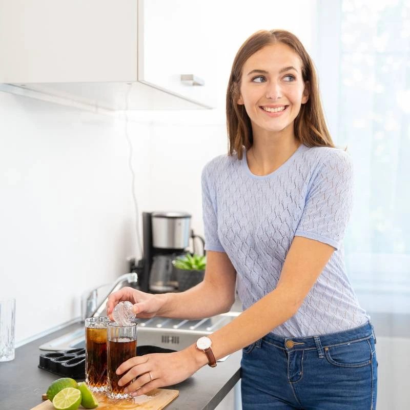3x Bacs à Glaçons En Forme De Boule 3 3x Bacs à Glaçons En Forme De Boule – Image 3