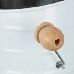 2x Passoires à Farine Avec Manivelle -GourmetHome Soldes Magasin 9fe2432d5aec4fa69aee801cdb236019