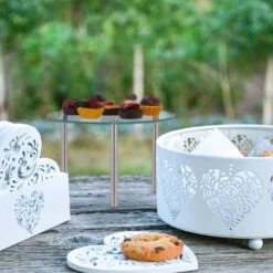 3x Plateaux-à-gâteaux 10 3x Plateaux-à-gâteaux -GourmetHome Soldes Magasin ba3ddc6e1ba947e6a668b3b6ece9e907