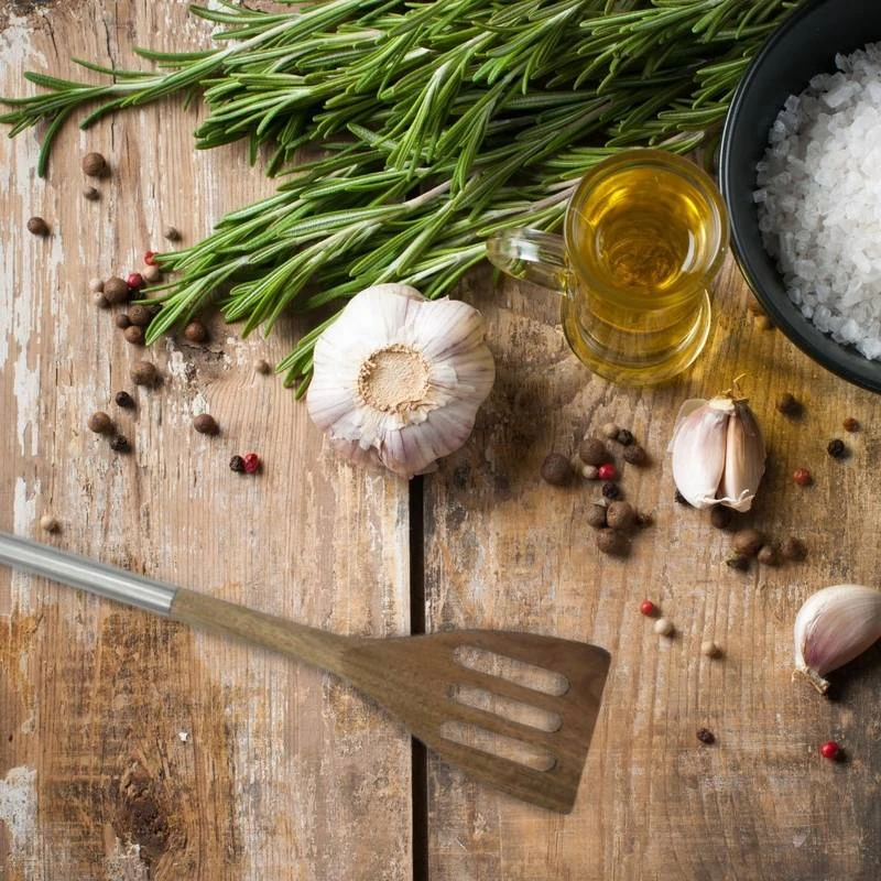 Spatule De Cuisine Ajourée D'acacia 2 Spatule De Cuisine Ajourée D'acacia – Image 2