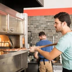 Pelle à Pizza En Aluminium -GourmetHome Soldes Magasin f4fa3137a0fe47bb8c61599554c4b04a