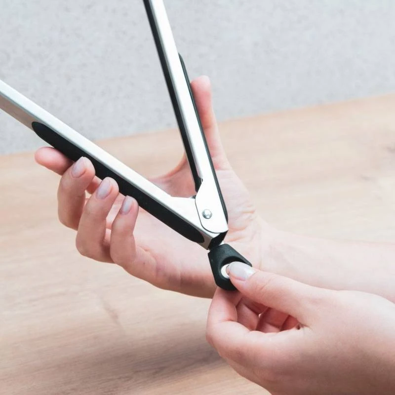 Pince De Cuisine En Penderie 6 Pince De Cuisine En Penderie – Image 6